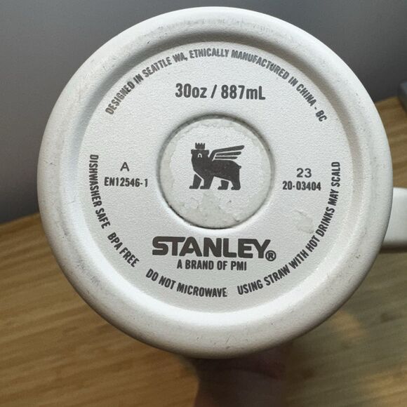 Stanley Quencher H2.0 Cream Stainless Steel 30 oz. Tumbler - Picture 6 of 9